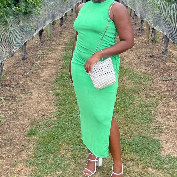 Green Bodycon dress - Picture 3 of 6